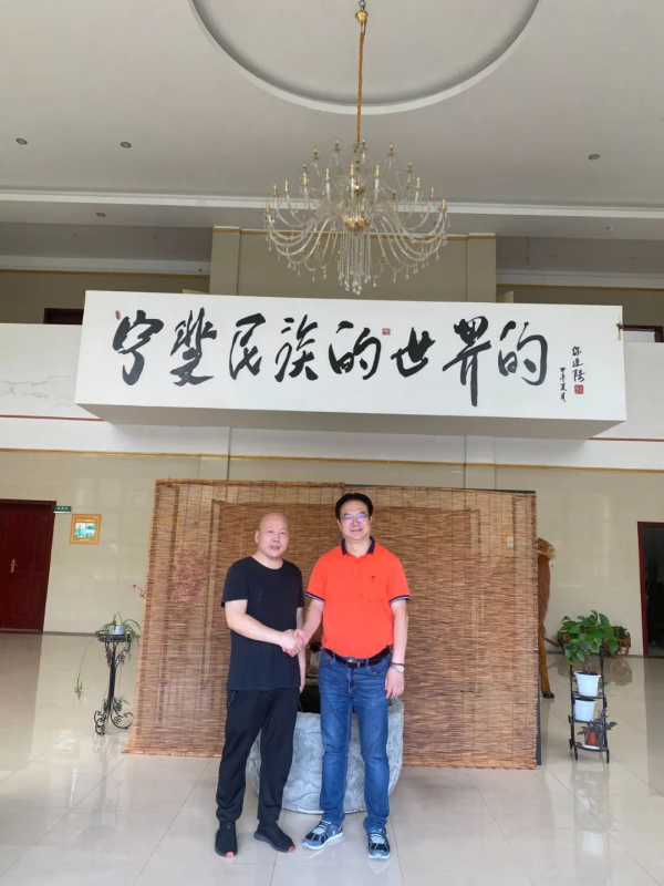 西南医科大学联动宁斐化妆品集团